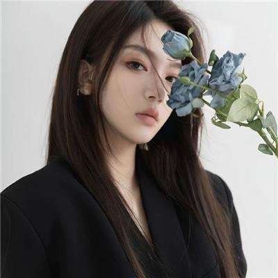 伤心最是关山月